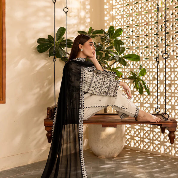 Zoom  BATIK-3PC LAWN With Embroidery