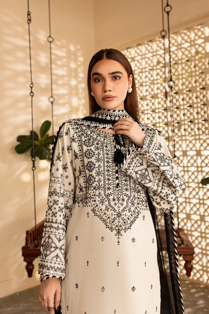 Zoom  BATIK-3PC LAWN With Embroidery