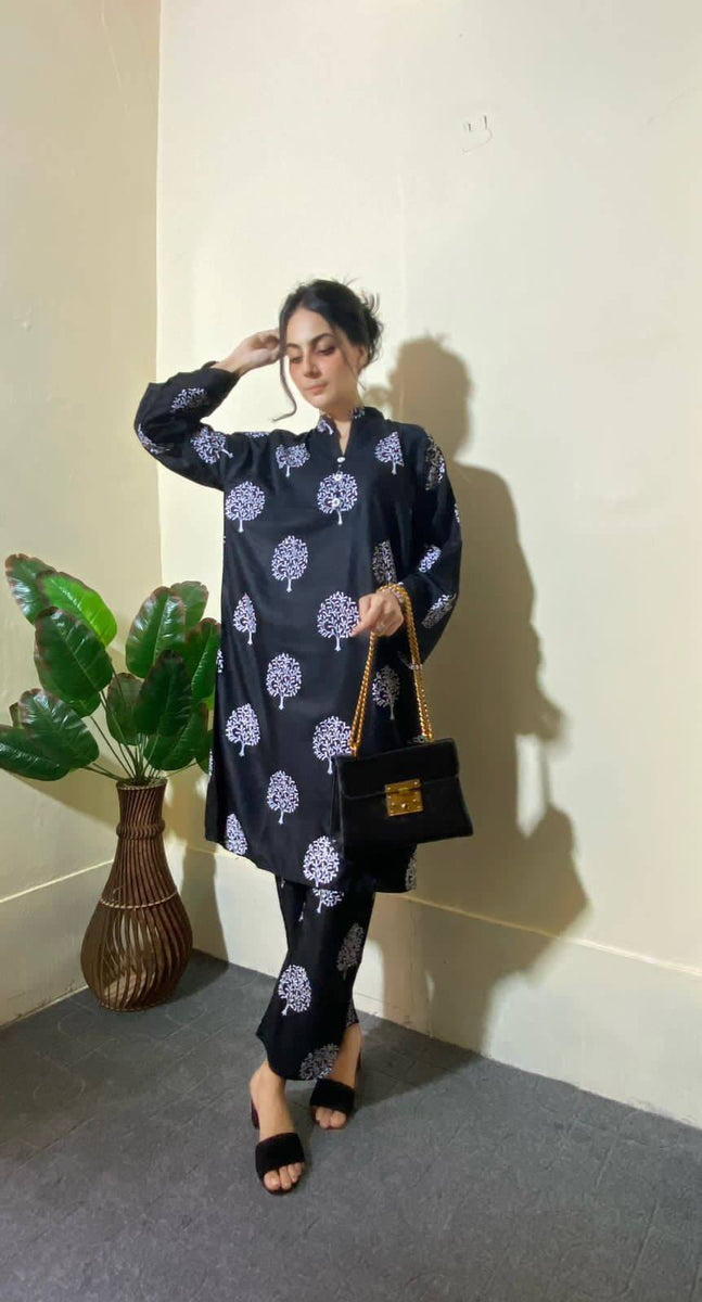 Rooh-e-Rang Leelan 2pc Stitched Suit