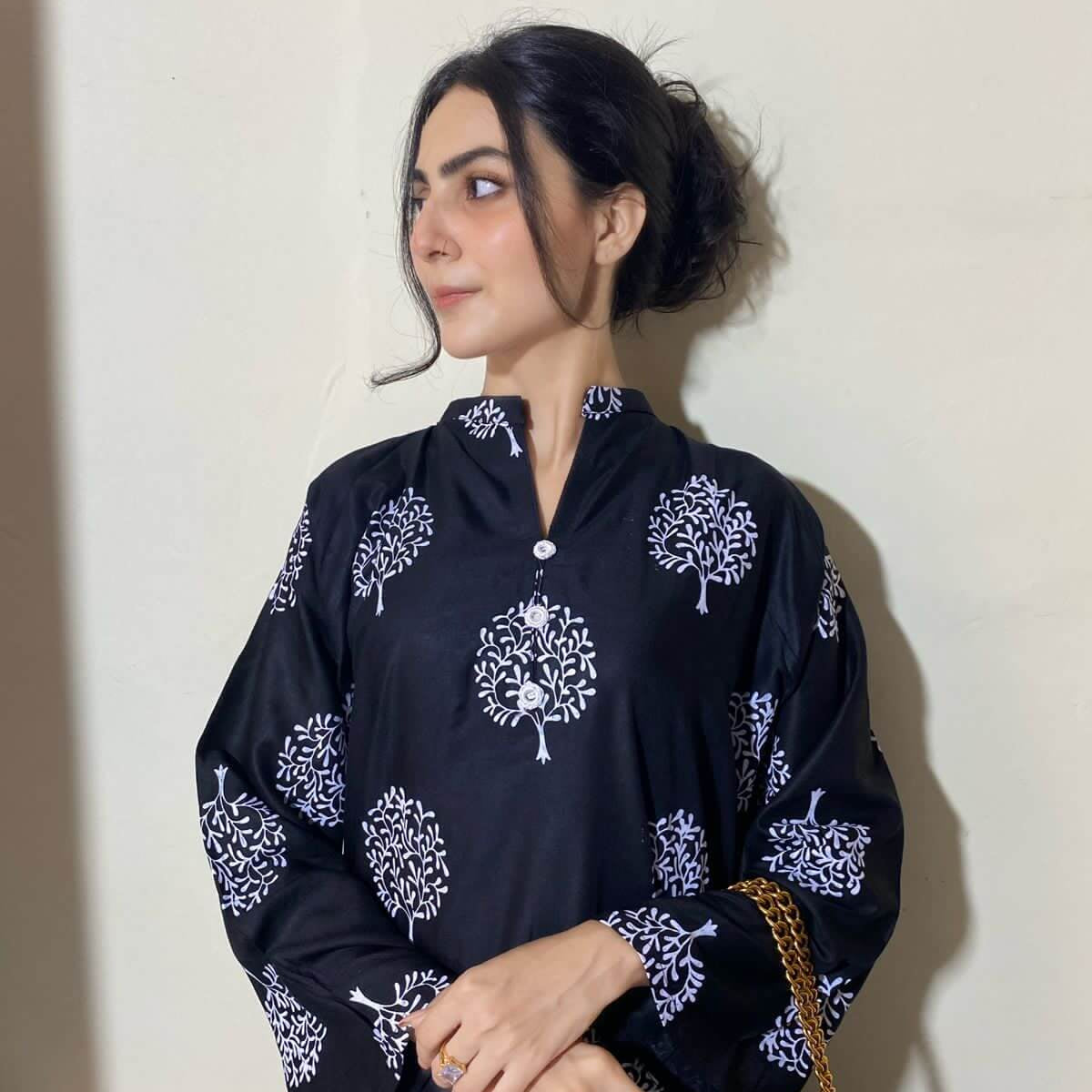 Rooh-e-Rang Leelan 2pc Stitched Suit