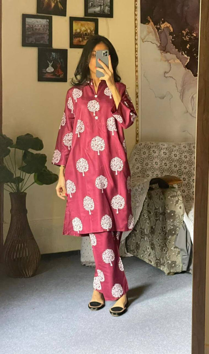 Rooh-e-Rang Leelan 2pc Stitched Suit