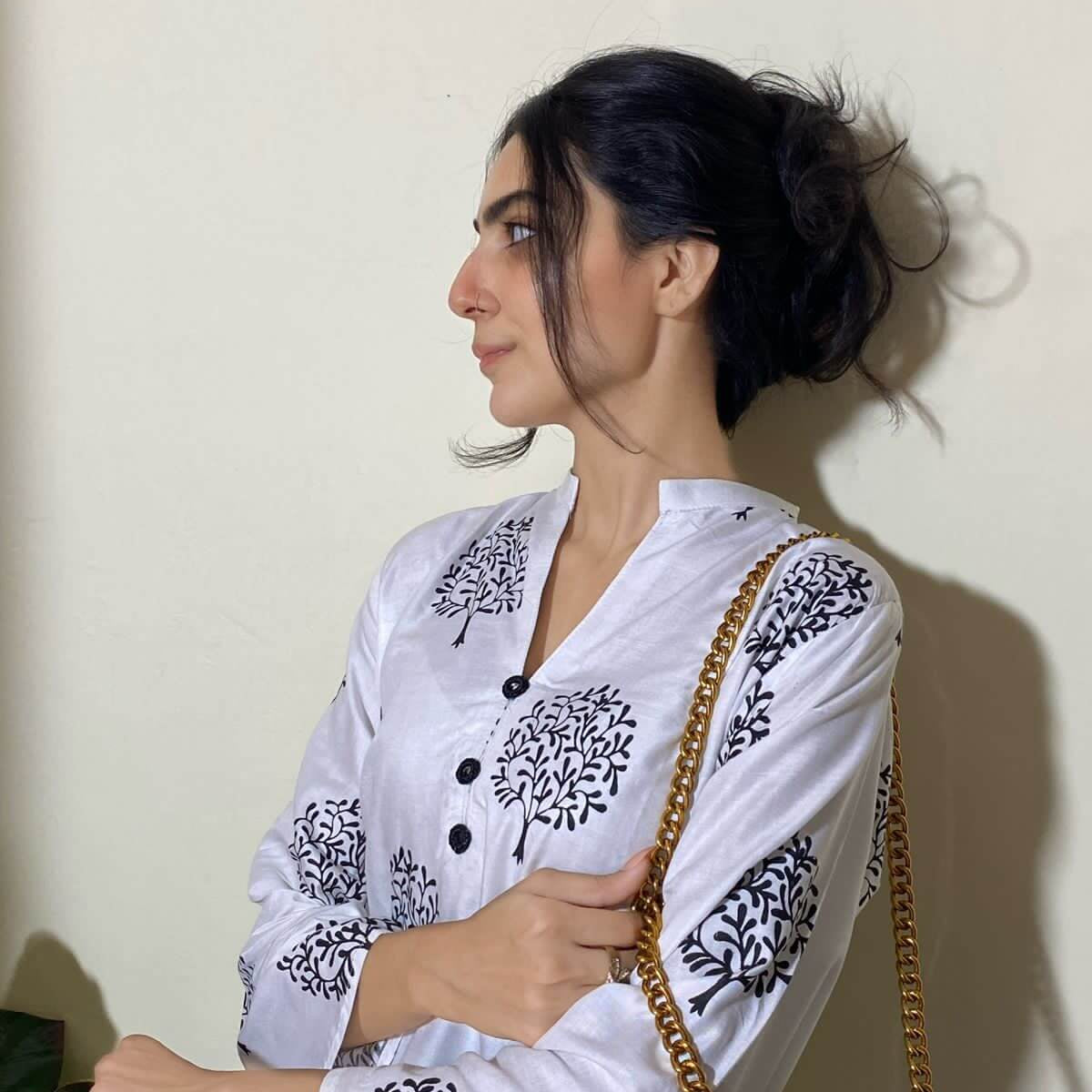 Rooh-e-Rang Leelan 2pc Stitched Suit